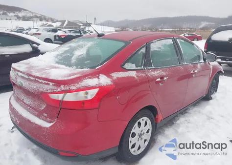 2012 Ford Focus Se из США, поврежденный, VIN 1FAHP3F29CL255795